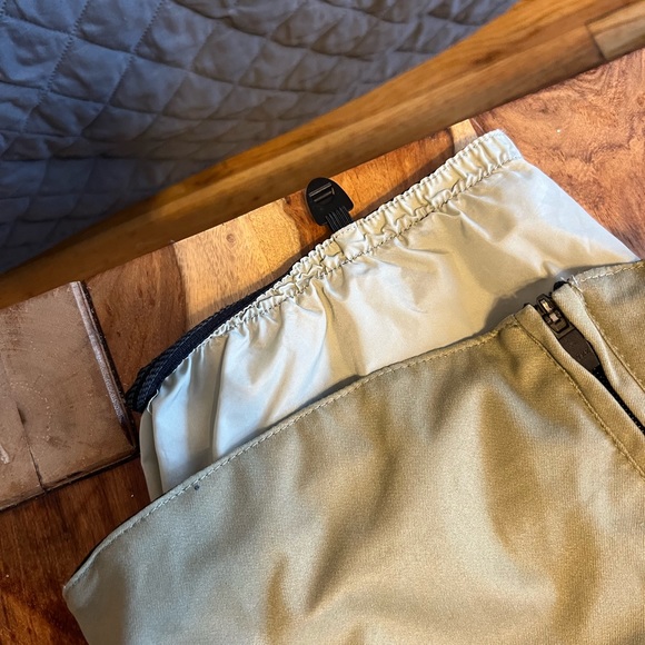 Rossignol ski or snowboarding pants size L in like new condition - Picture 3 of 12